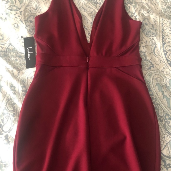 NWT- Lulus wine body w/mesh cutouts - Picture 2 of 4